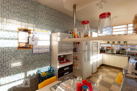 Casa para alugar com 620m², 4 quartos e 4 vagasCozinha