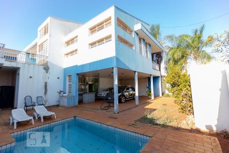 Casa para alugar com 620m², 4 quartos e 4 vagasPiscina