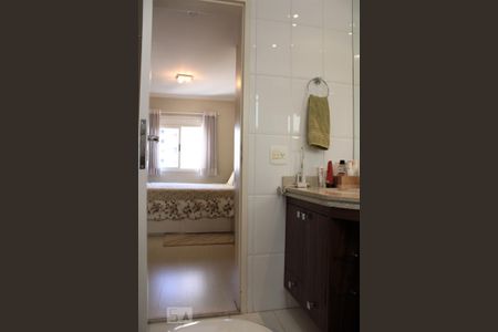 Apartamento para alugar com 70m², 2 quartos e 1 vagaBanheiro da suíte