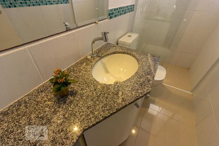 Casa de condomínio para alugar com 70m², 2 quartos e 2 vagas Casa de condomínio para alugar com 70m², 2 quartos e 2 vagasBanheiro