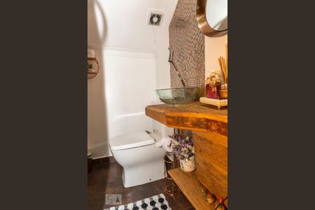 Lavabo de casa à venda com 3 quartos, 290m² em Vila Pires, Santo André