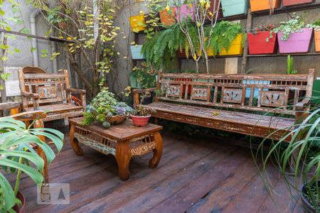 Casa à venda com 290m², 3 quartos e 3 vagas Casa à venda com 290m², 3 quartos e 3 vagasÁrea Externa