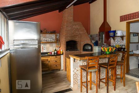 Casa à venda com 290m², 3 quartos e 3 vagas Casa à venda com 290m², 3 quartos e 3 vagasÁrea Gourmet