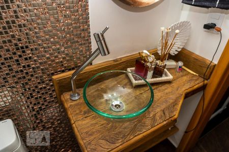 Casa à venda com 290m², 3 quartos e 3 vagas Casa à venda com 290m², 3 quartos e 3 vagasLavabo