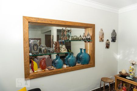 Detalhes Sala de casa à venda com 3 quartos, 290m² em Vila Pires, Santo André