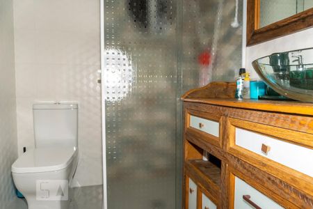 Casa à venda com 290m², 3 quartos e 3 vagas Casa à venda com 290m², 3 quartos e 3 vagasBanheiro