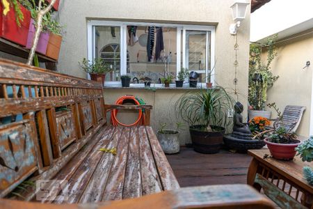 Casa à venda com 290m², 3 quartos e 3 vagas Casa à venda com 290m², 3 quartos e 3 vagasÁrea Externa