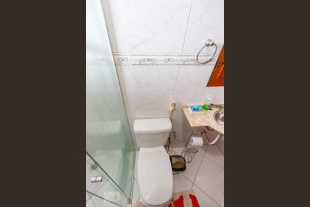 Casa para alugar com 500m², 4 quartos e 6 vagas Casa para alugar com 500m², 4 quartos e 6 vagasBanheiro suite 1