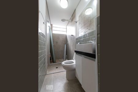 Banheiro de kitnet/studio à venda com 1 quarto, 27m² em Consolação, São Paulo