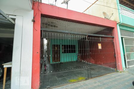 Casa para alugar com 40m², 1 quarto e sem vaga Casa para alugar com 40m², 1 quarto e sem vagaFachada