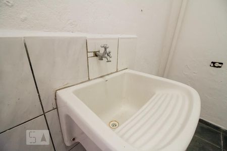 Casa para alugar com 40m², 1 quarto e sem vaga Casa para alugar com 40m², 1 quarto e sem vagaÁrea de Serviço