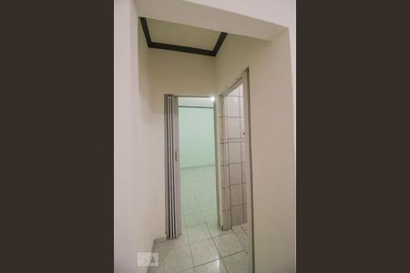 Casa para alugar com 40m², 1 quarto e sem vaga Casa para alugar com 40m², 1 quarto e sem vagaCorredor