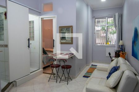 Sala de apartamento à venda com 1 quarto, 40m² em Leme, Rio de Janeiro