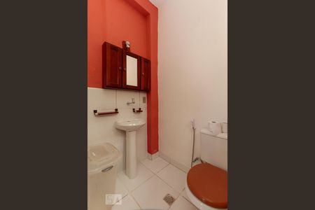 Casa à venda com 150m², 3 quartos e sem vaga Casa à venda com 150m², 3 quartos e sem vagaSuíte