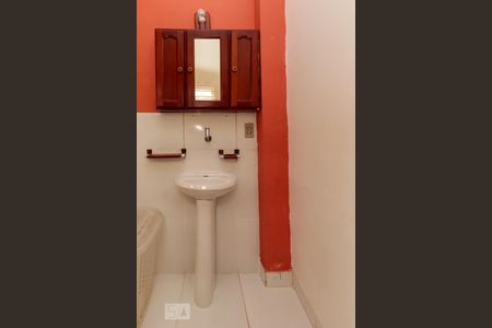 Casa à venda com 150m², 3 quartos e sem vaga Casa à venda com 150m², 3 quartos e sem vagaSuíte