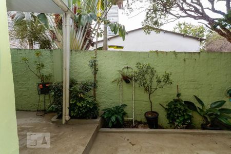 Casa à venda com 150m², 3 quartos e sem vaga Casa à venda com 150m², 3 quartos e sem vagaCorredor