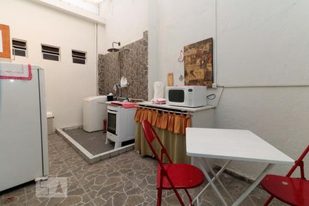 Casa à venda com 150m², 3 quartos e sem vaga Casa à venda com 150m², 3 quartos e sem vagaCozinha 2