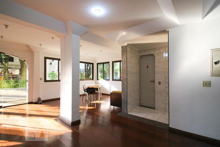 Apartamento para alugar com 133m², 4 quartos e 2 vagasÁrea comum - Salão de festas