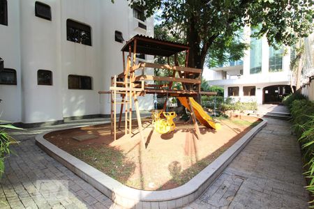 Apartamento para alugar com 133m², 4 quartos e 2 vagasÁrea Comum - Playground