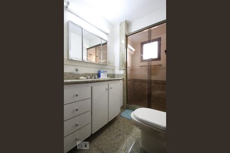 Apartamento para alugar com 133m², 4 quartos e 2 vagasBanheiro da Suíte 2