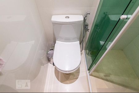 Apartamento à venda com 64m², 2 quartos e sem vaga Apartamento à venda com 64m², 2 quartos e sem vagaBanheiro