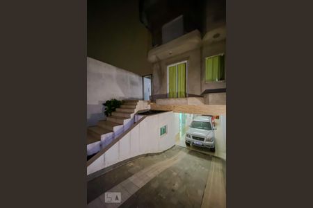 Casa à venda com 120m², 3 quartos e 5 vagasArea Comun