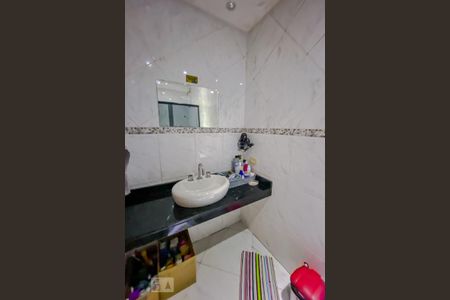 Casa à venda com 120m², 3 quartos e 5 vagasBanheiro da Suite 3