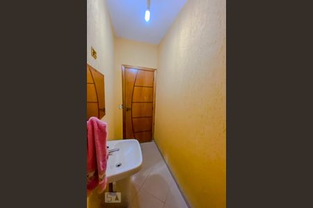 Lavabo de casa à venda com 3 quartos, 120m² em Vila Prudente, São Paulo