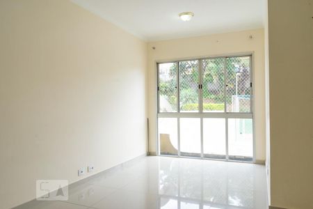 Sala de apartamento para alugar com 2 quartos, 63m² em Vila Mazzei, São Paulo