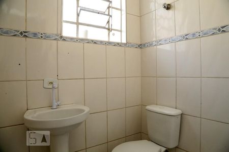 Casa à venda com 132m², 3 quartos e 1 vagaBanheiro