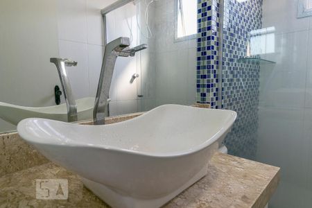 Apartamento para alugar com 62m², 2 quartos e 1 vagaBanheiro - Pia
