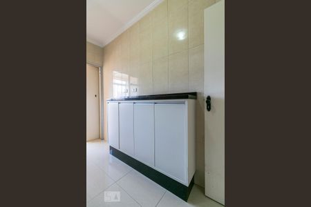 Apartamento para alugar com 62m², 2 quartos e 1 vagaCozinha - Armário