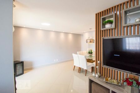 Sala de apartamento à venda com 3 quartos, 124m² em Jardim Arpoador, São Paulo