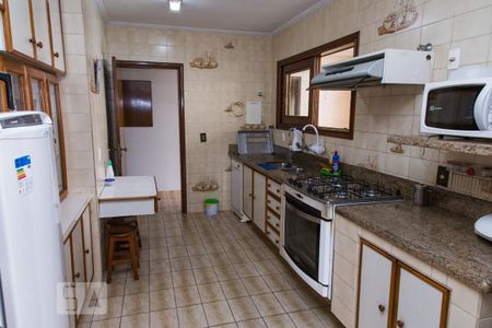 Apartamento à venda com 380m², 4 quartos e 4 vagas Apartamento à venda com 380m², 4 quartos e 4 vagasCozinha