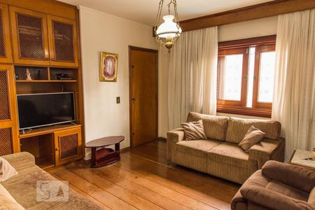 Apartamento à venda com 380m², 4 quartos e 4 vagas Apartamento à venda com 380m², 4 quartos e 4 vagasSala de TV