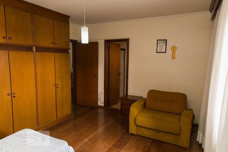 Apartamento à venda com 380m², 4 quartos e 4 vagas Apartamento à venda com 380m², 4 quartos e 4 vagasSuíte 1