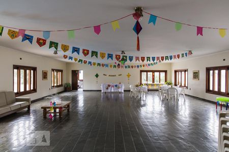 Apartamento à venda com 380m², 4 quartos e 4 vagas Apartamento à venda com 380m², 4 quartos e 4 vagasÁrea comum - Salão de festas