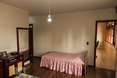 Apartamento à venda com 380m², 4 quartos e 4 vagas Apartamento à venda com 380m², 4 quartos e 4 vagasSuíte 3