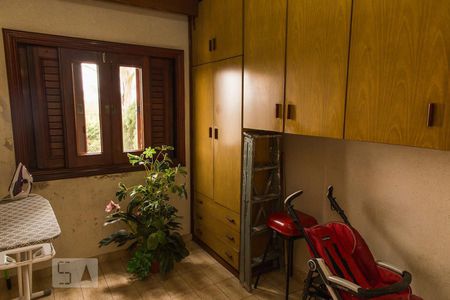 Apartamento à venda com 380m², 4 quartos e 4 vagas Apartamento à venda com 380m², 4 quartos e 4 vagasQuarto de Serviço 1