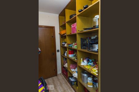 Apartamento à venda com 380m², 4 quartos e 4 vagas Apartamento à venda com 380m², 4 quartos e 4 vagasDespensa