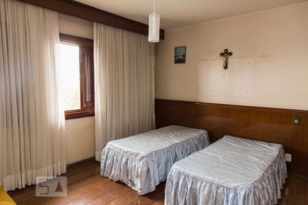 Apartamento à venda com 380m², 4 quartos e 4 vagas Apartamento à venda com 380m², 4 quartos e 4 vagasSuíte 1