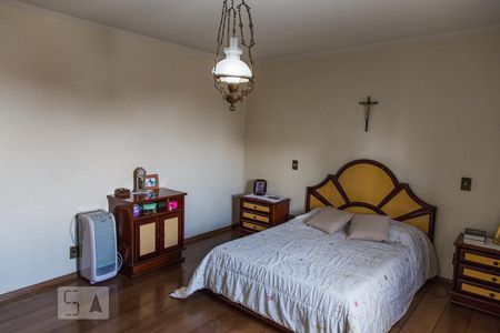 Apartamento à venda com 380m², 4 quartos e 4 vagas Apartamento à venda com 380m², 4 quartos e 4 vagasSuíte 2