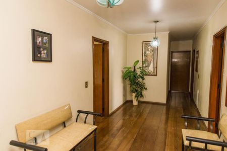 Apartamento à venda com 380m², 4 quartos e 4 vagas Apartamento à venda com 380m², 4 quartos e 4 vagasHall