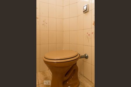 Apartamento à venda com 380m², 4 quartos e 4 vagas Apartamento à venda com 380m², 4 quartos e 4 vagasQuarto de Serviço 2 - Banheiro