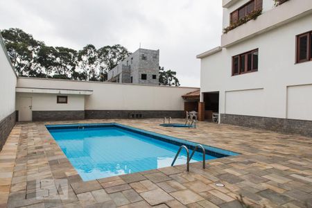 Apartamento à venda com 380m², 4 quartos e 4 vagas Apartamento à venda com 380m², 4 quartos e 4 vagasÁrea comum - Piscina