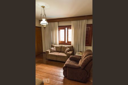 Apartamento à venda com 380m², 4 quartos e 4 vagas Apartamento à venda com 380m², 4 quartos e 4 vagasSala de TV