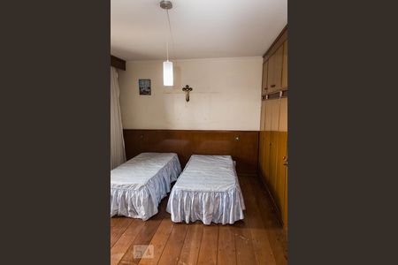 Apartamento à venda com 380m², 4 quartos e 4 vagas Apartamento à venda com 380m², 4 quartos e 4 vagasSuíte 1