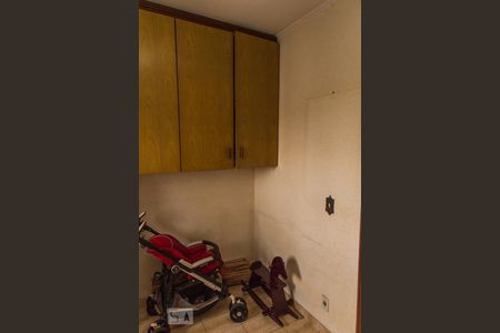 Apartamento à venda com 380m², 4 quartos e 4 vagas Apartamento à venda com 380m², 4 quartos e 4 vagasQuarto de Serviço 1