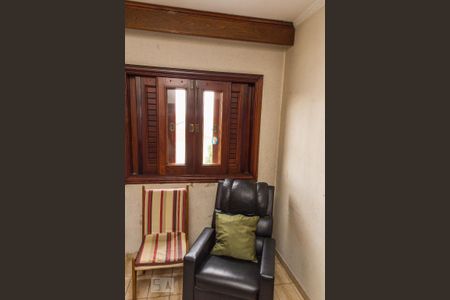 Apartamento à venda com 380m², 4 quartos e 4 vagas Apartamento à venda com 380m², 4 quartos e 4 vagasQuarto de Serviço 2