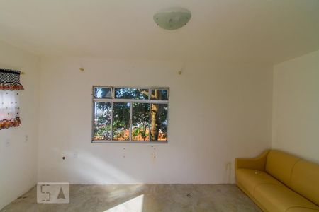 Sala/Cozinha de casa para alugar com 2 quartos, 40m² em Praia Comprida, São José